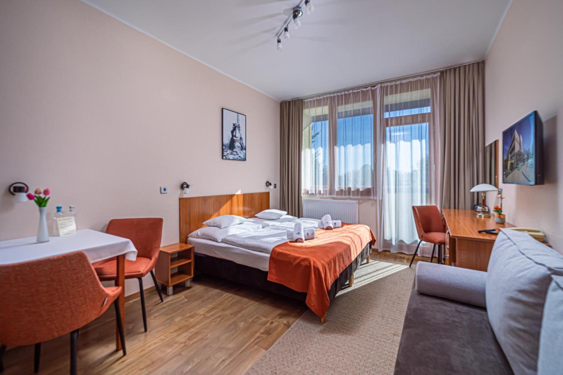 Apartman Hotel Bük エクステリア 写真