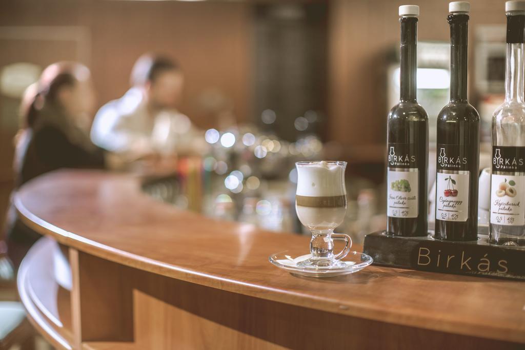 Apartman Hotel Bük エクステリア 写真