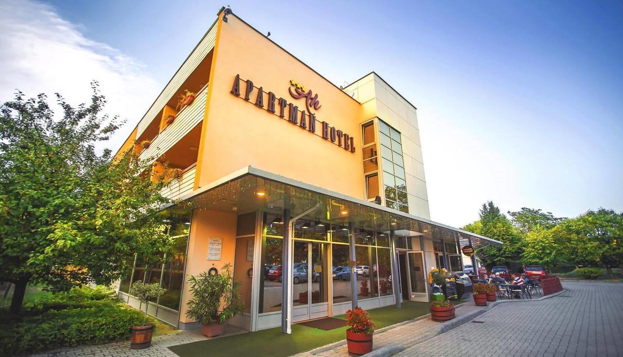Apartman Hotel Bük エクステリア 写真